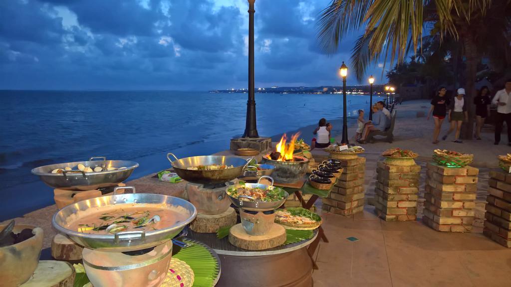 Dynasty Mui Ne Beach Resort Phan Thiết Eksteriør billede