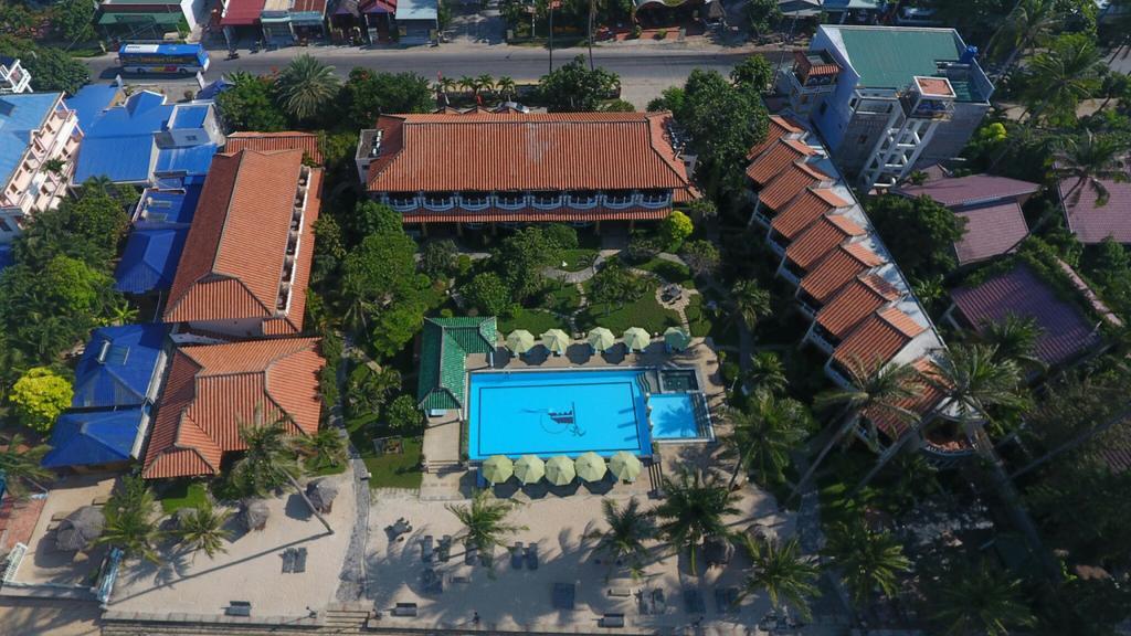 Dynasty Mui Ne Beach Resort Phan Thiết Eksteriør billede